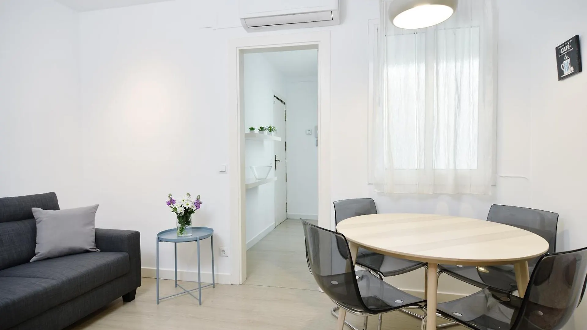 Apartment Encantador Piso En El Centro Barcelona Spain